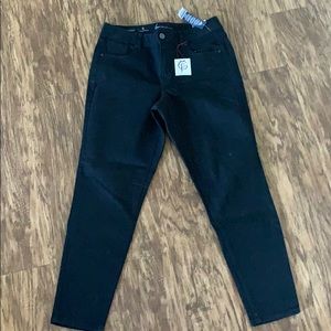 Lane Bryant Genius Fit Black Skinny Jeans BNWT